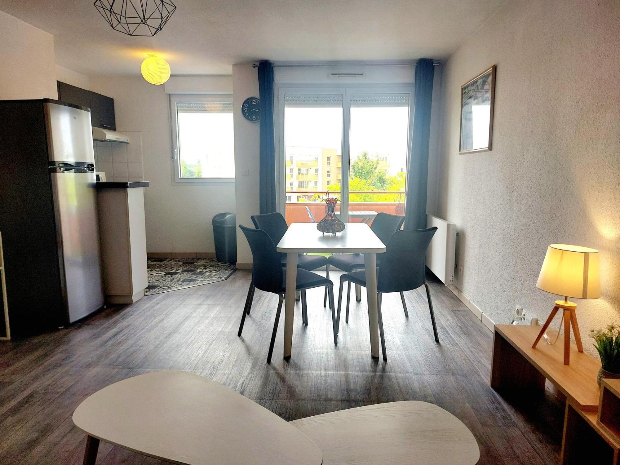 Апартаменты Le Montauriol - Logement Avec Terrasse - Piscine -Tennis - Place De Parking Privee Монтобан Экстерьер фото