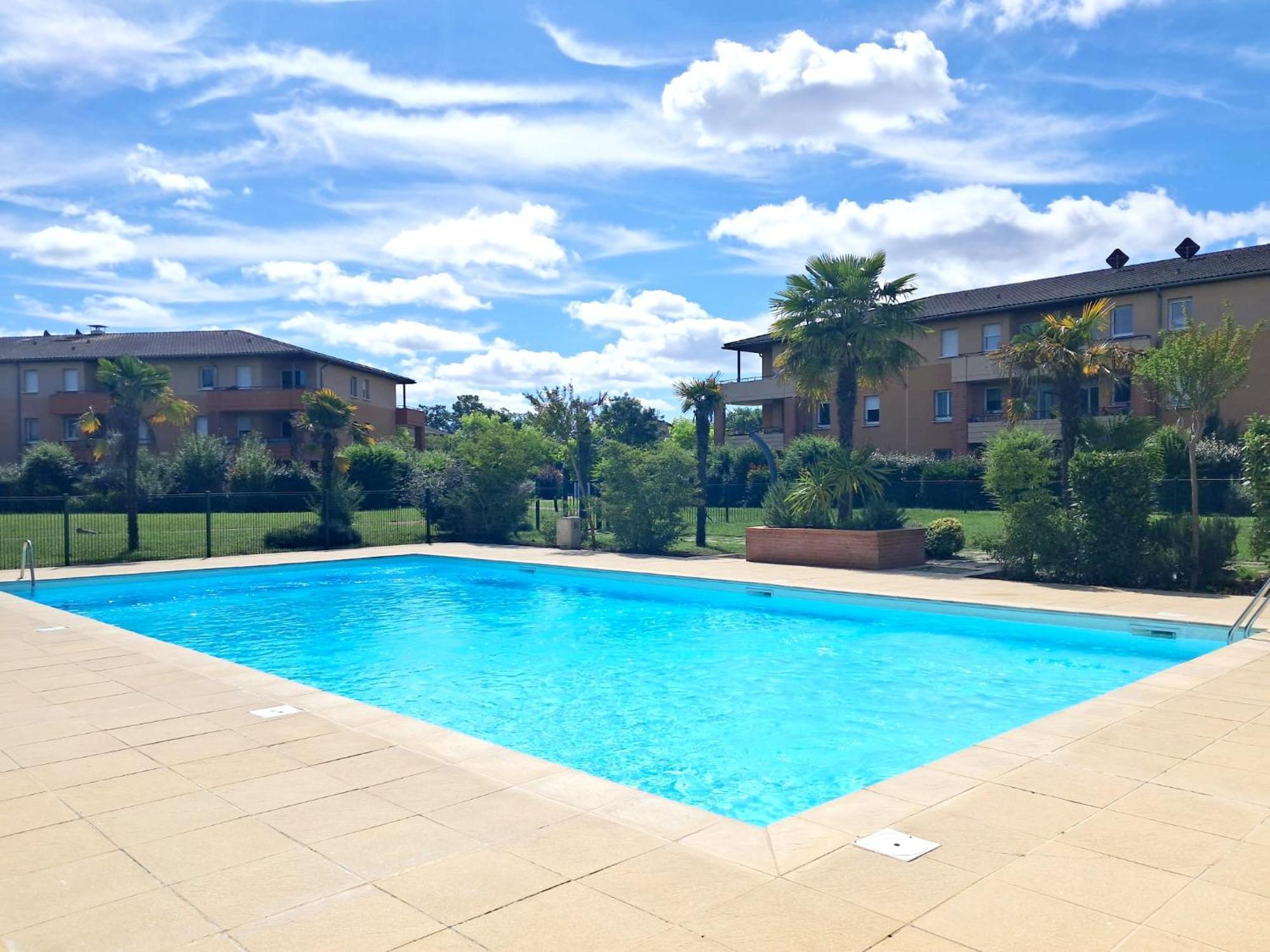 Апартаменты Le Montauriol - Logement Avec Terrasse - Piscine -Tennis - Place De Parking Privee Монтобан Экстерьер фото